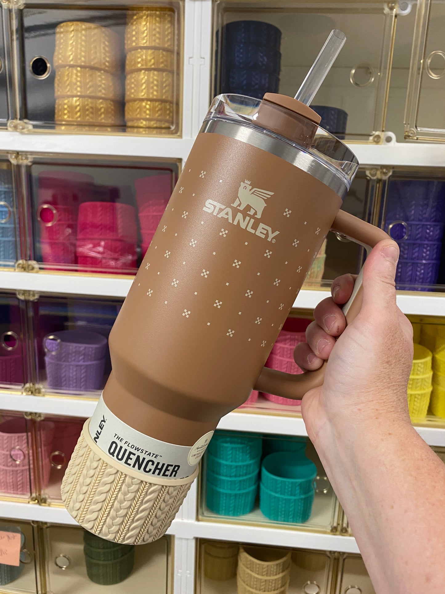 JEANNE (Beige / Stan Cream Logo) | Cable Knit Sweater | Silicone Tumbler Boot