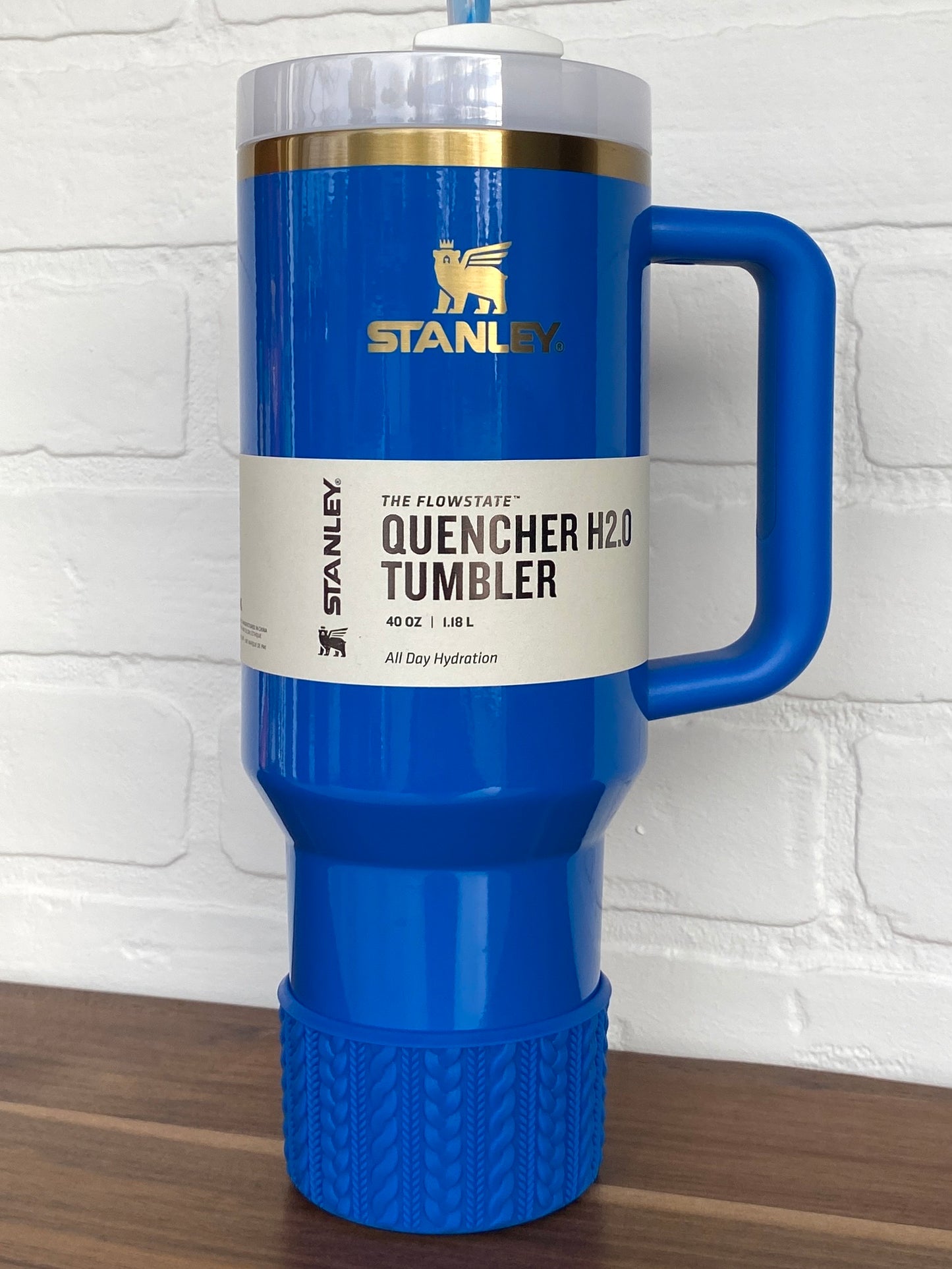 WENDY (Arctic Twist) | Cable Knit Sweater | Silicone Tumbler Boot