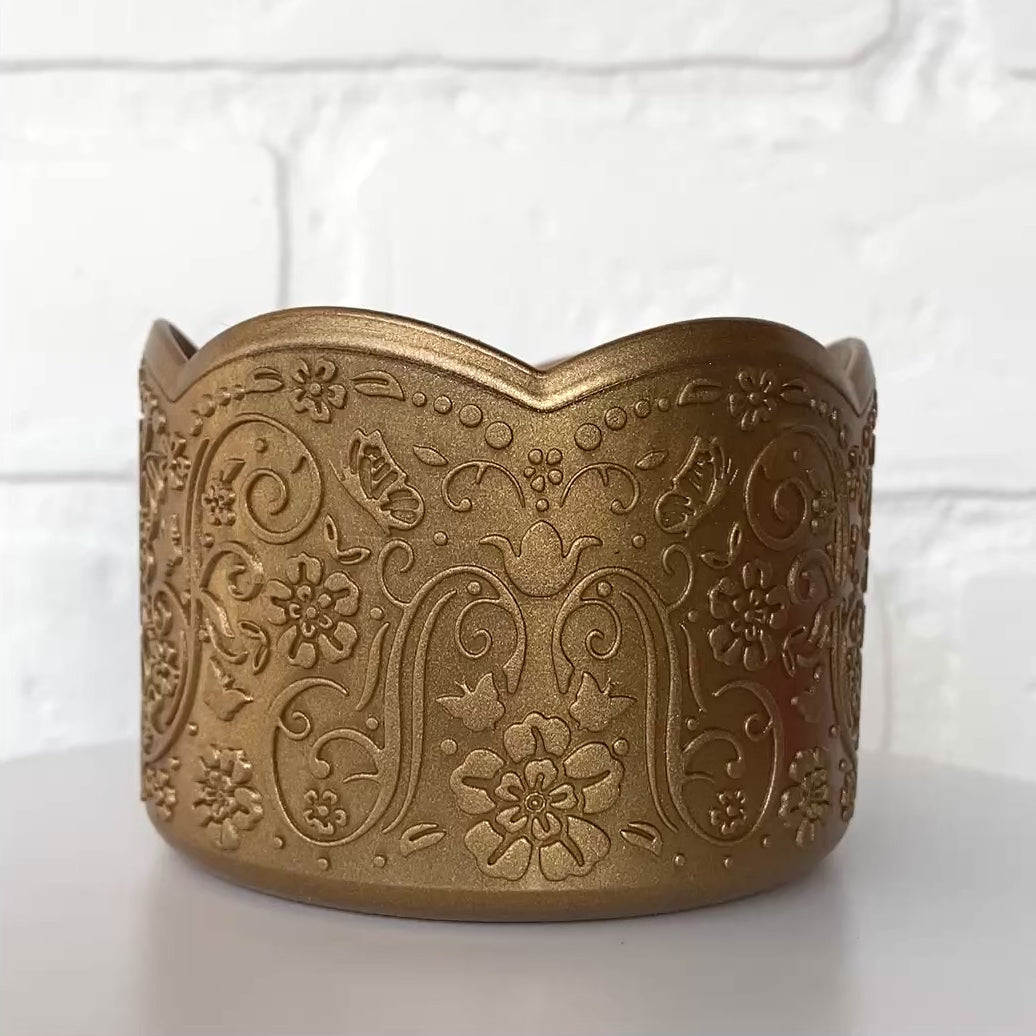 Load and play video in Gallery viewer, BELLE (Bronze Metallic) | LUXE Collection | Silicone Tumbler Boot