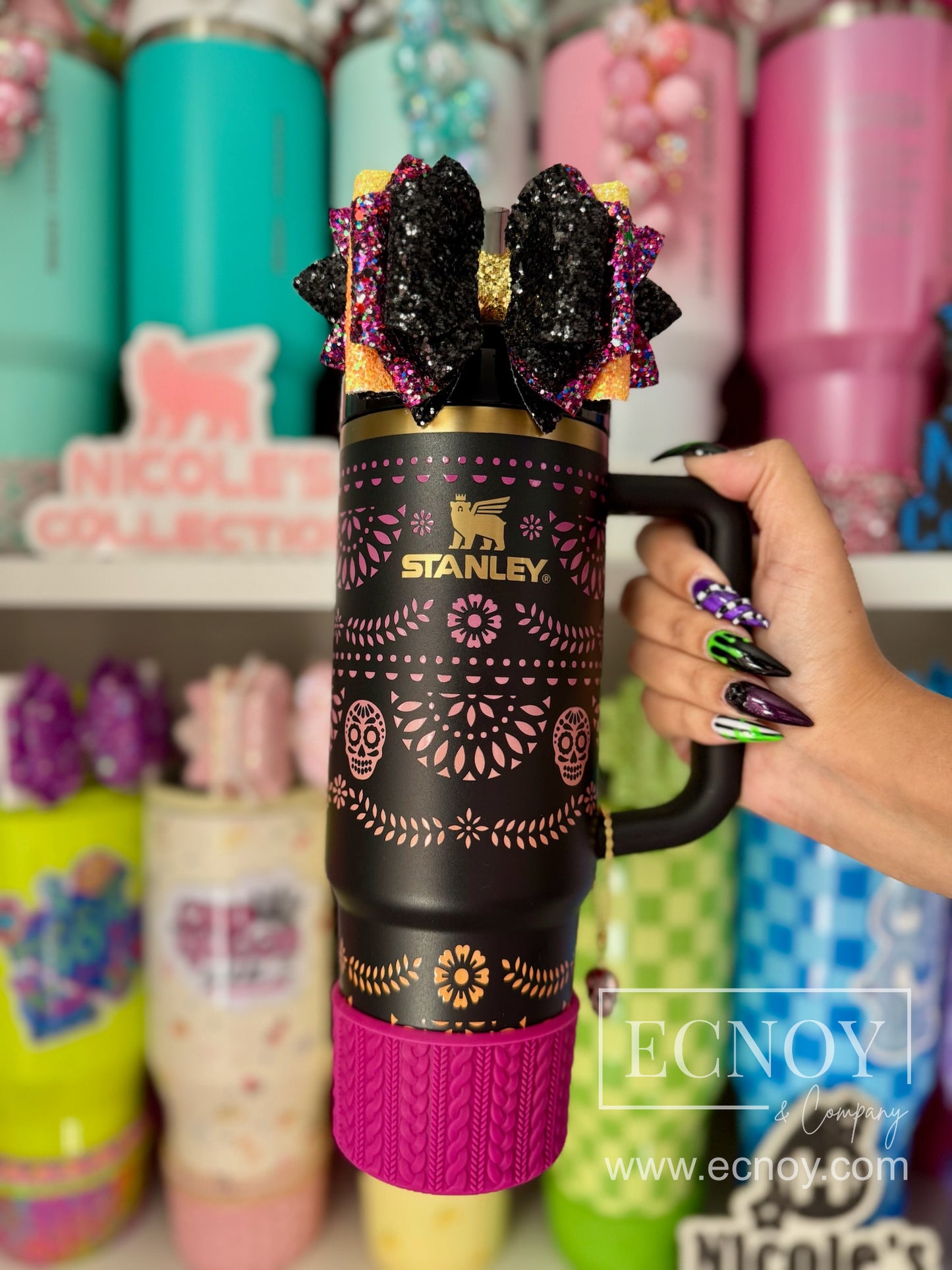 AMY (Fuchsia Body) | Cable Knit Sweater | Silicone Tumbler Boot