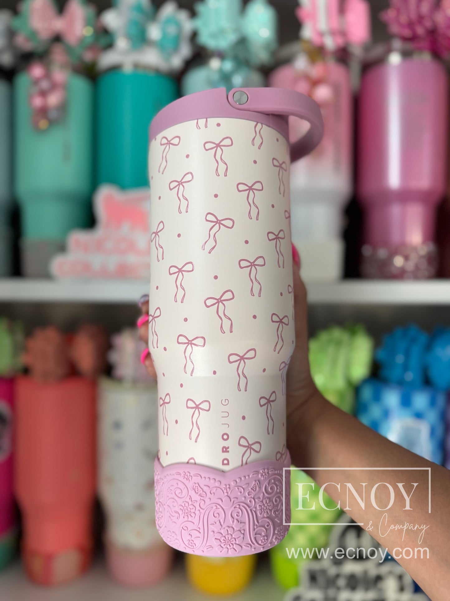 Aviana — Pink Tulle Scalloped Floral Vintage-Inspired Tumbler Accessory | LUXE Collection