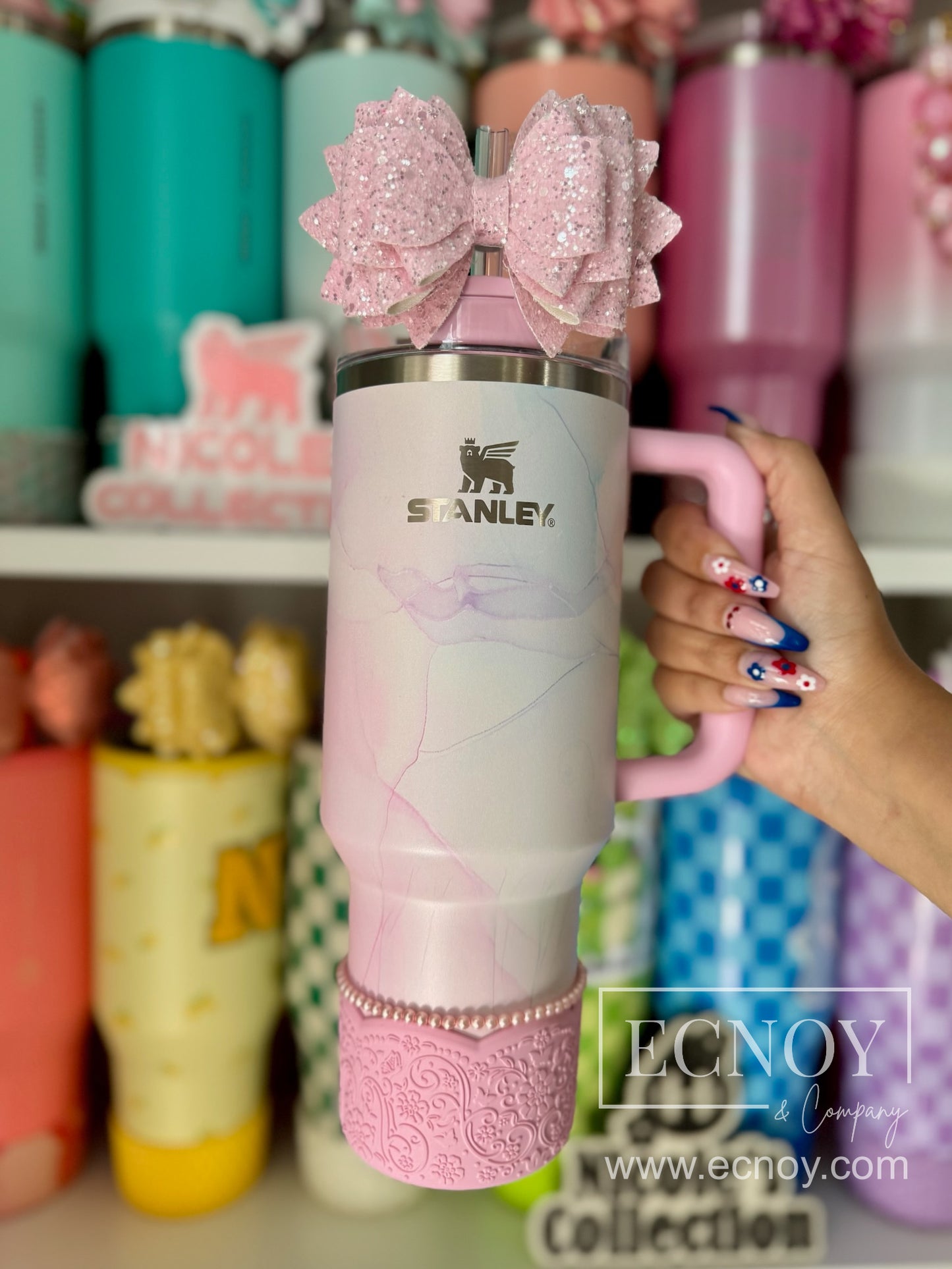 Aviana — Pink Tulle Scalloped Floral Vintage-Inspired Tumbler Accessory | LUXE Collection