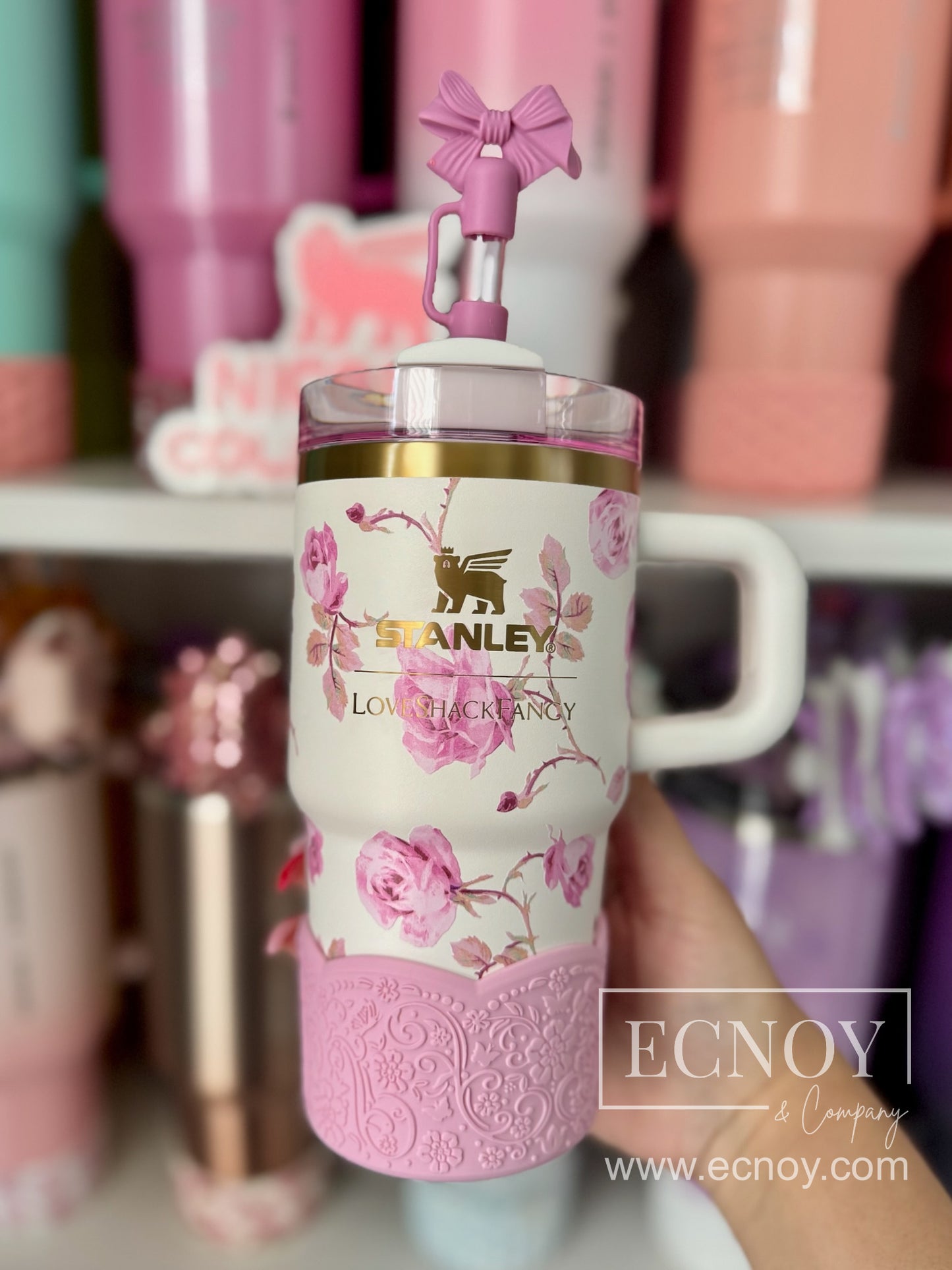 Aviana — Pink Tulle Scalloped Floral Vintage-Inspired Tumbler Accessory | LUXE Collection