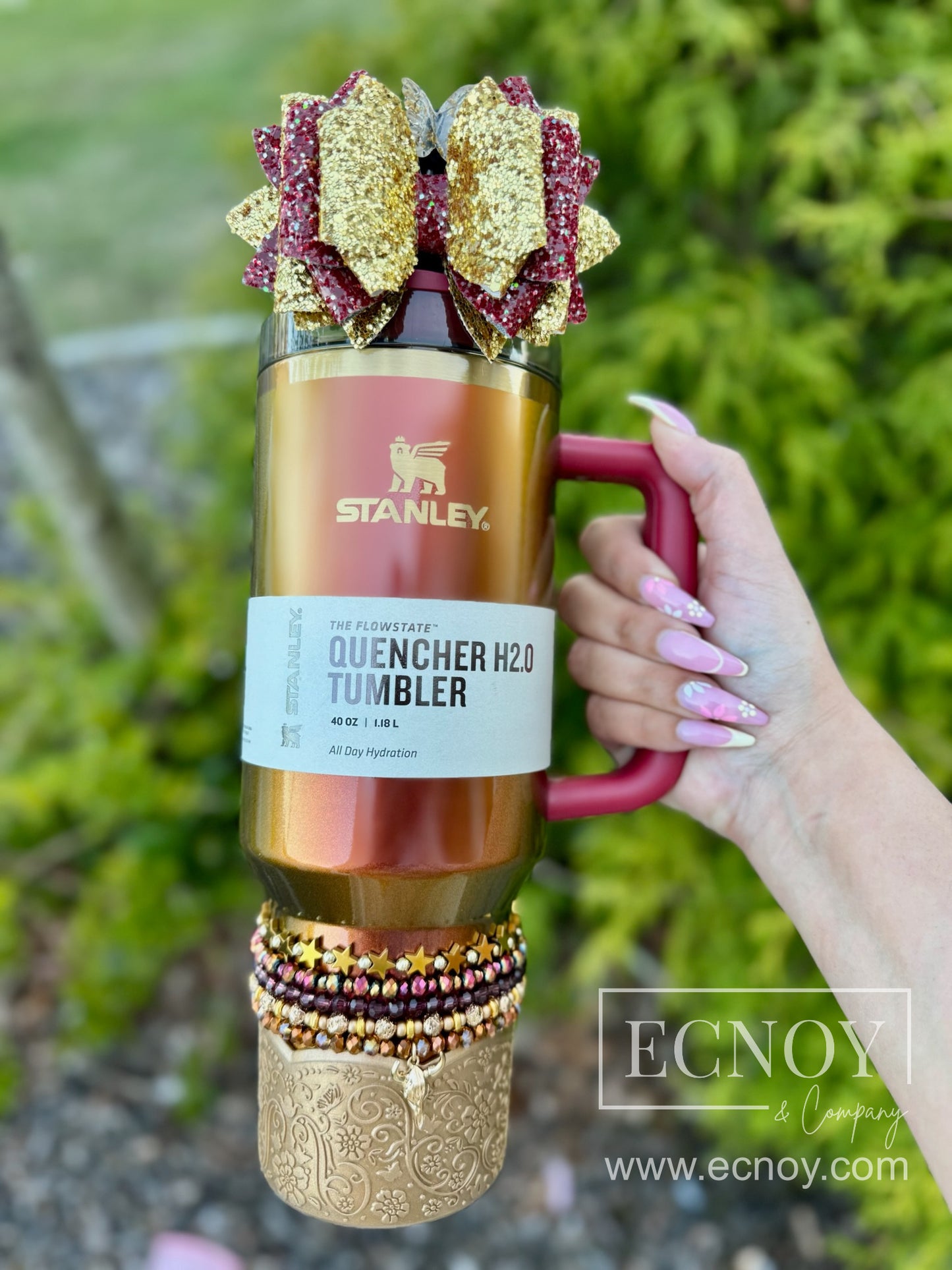 Belle — Bronze Metallic Scalloped Floral Vintage-Inspired Tumbler Accessory | LUXE Collection