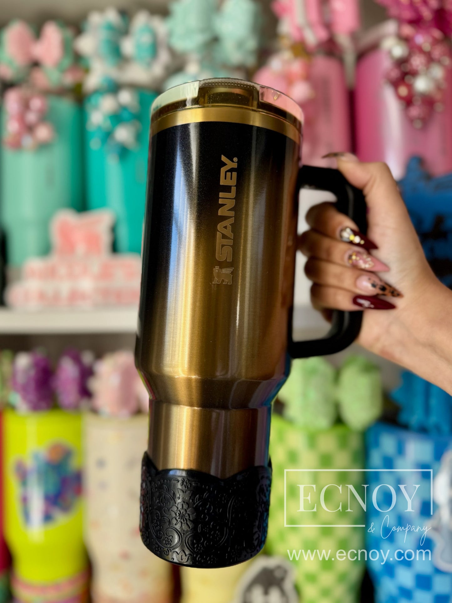 CHARLOTTE Shimmer (Shiny Black) | LUXE Collection | Silicone Tumbler Boot
