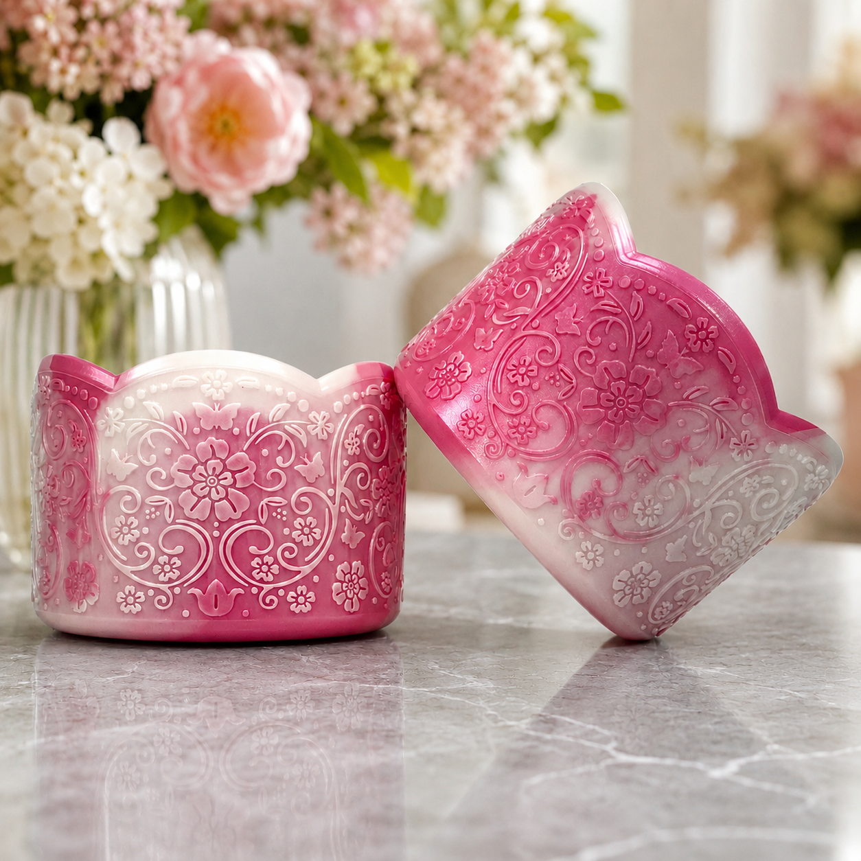 Karen Shimmer (Sparkly Peony, Tulle & White Blend) | LUXE Collection | Scalloped Silicone Tumbler Boot
